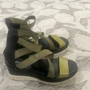 Cute green platform sandals